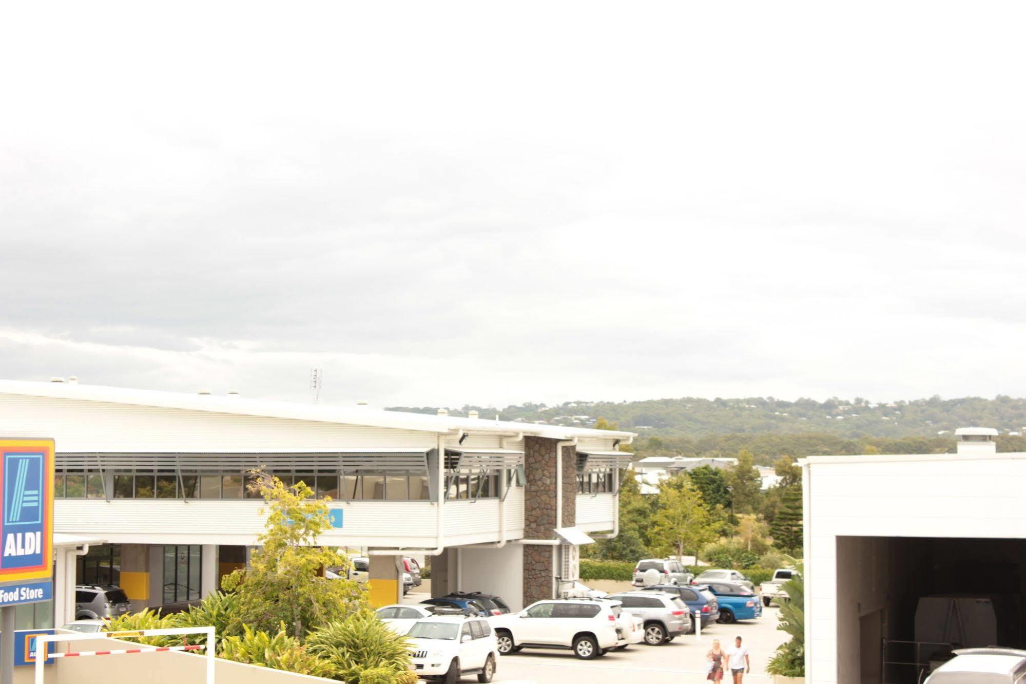 Direct Collective - Breeze On Brightwater Aparthotel Mooloolaba Exterior photo